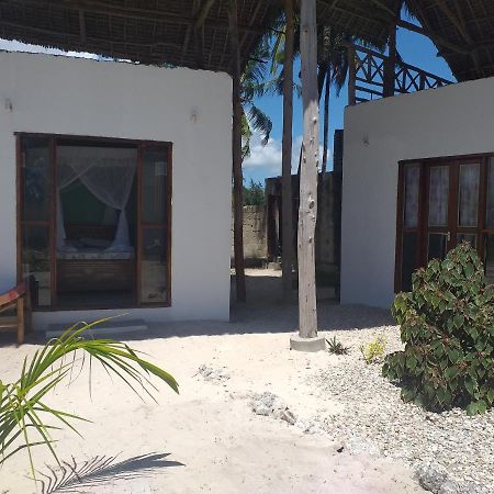 Malik Villa-Matemwe Bnb And Restaurant Exterior photo
