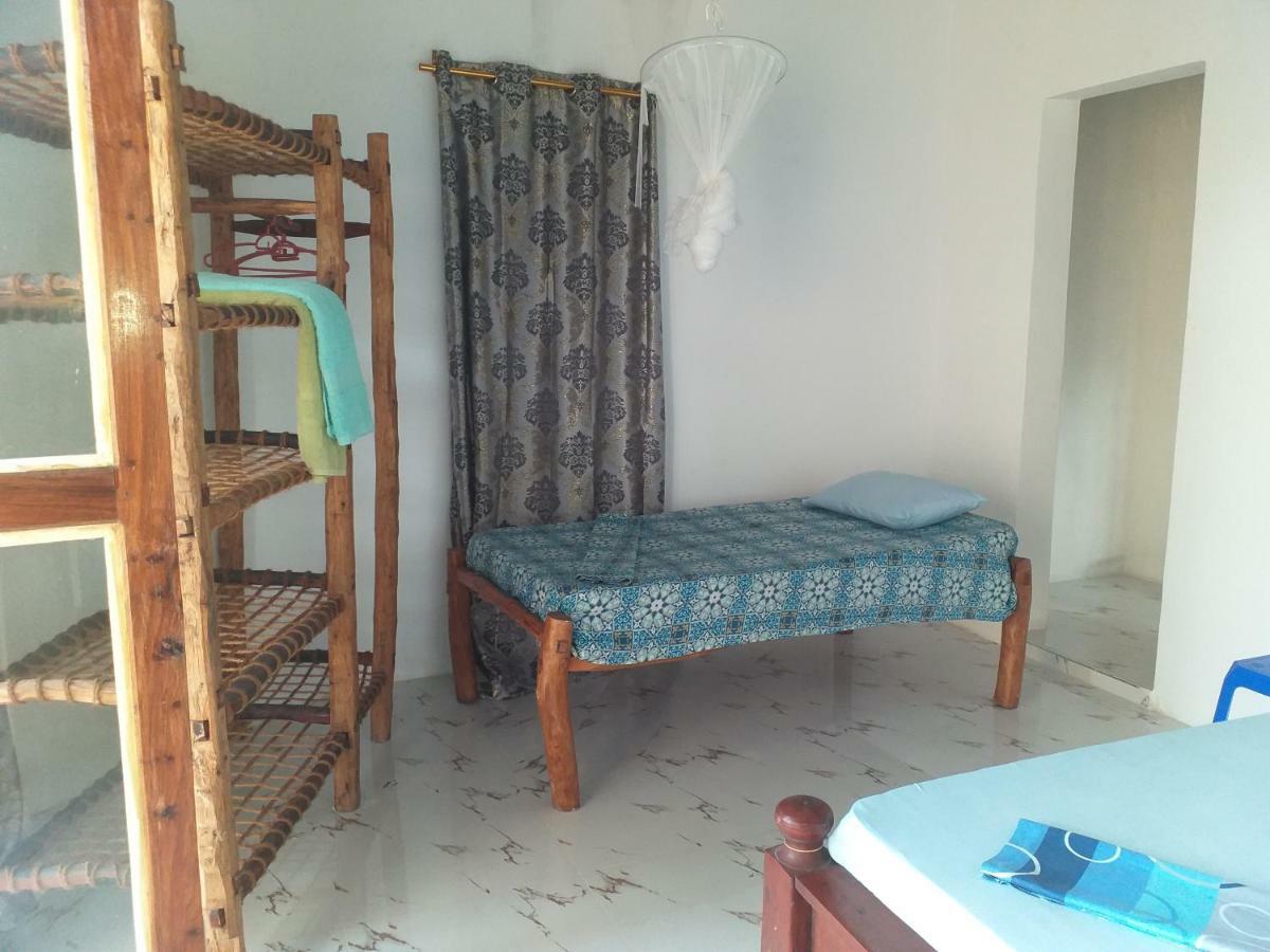 Malik Villa-Matemwe Bnb And Restaurant Exterior photo