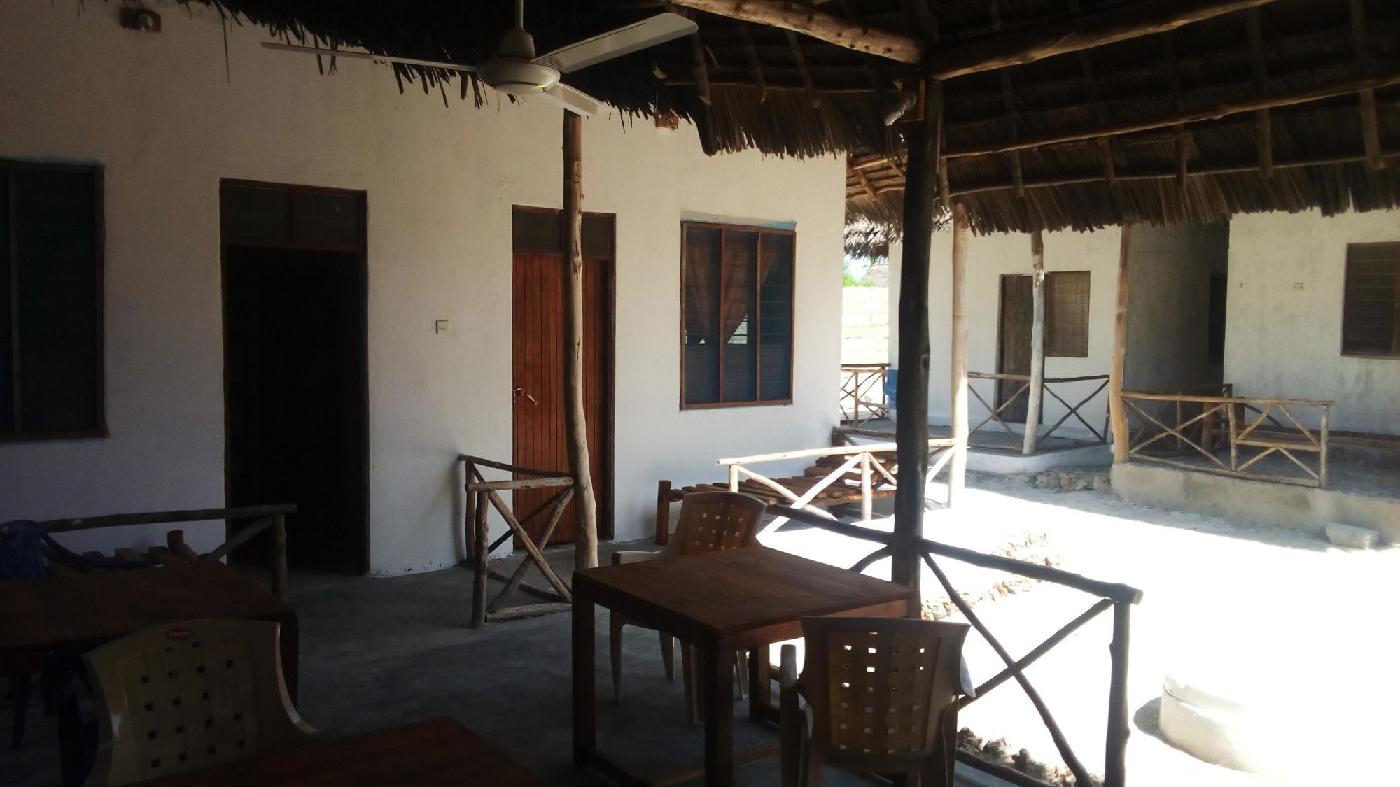 Malik Villa-Matemwe Bnb And Restaurant Exterior photo