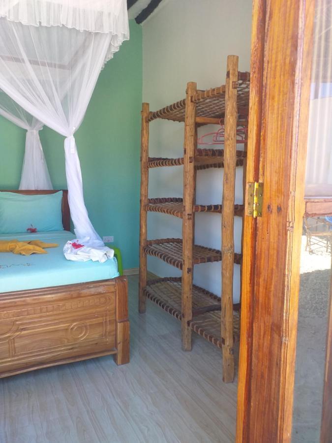 Malik Villa-Matemwe Bnb And Restaurant Exterior photo